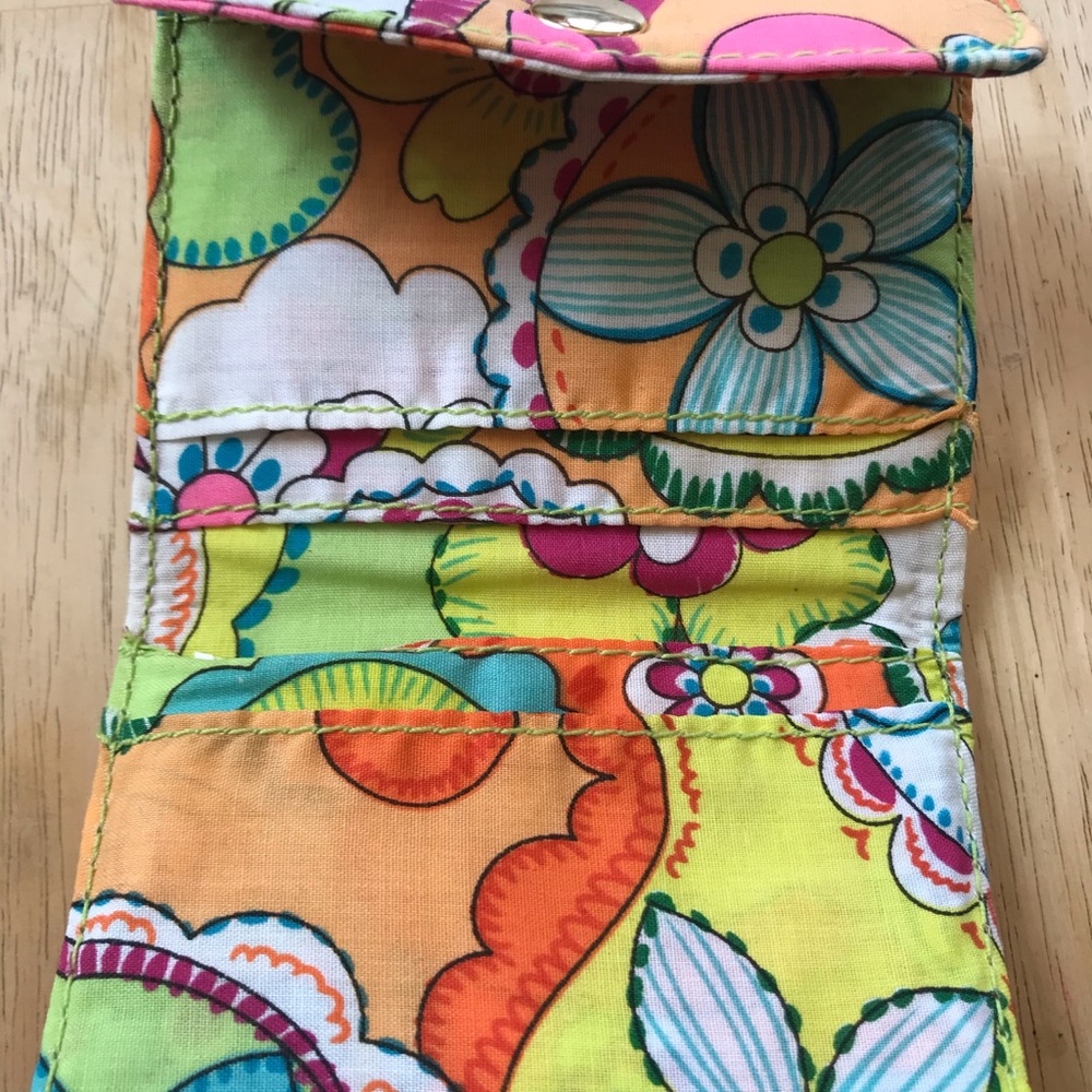 Liz Claiborne Credit card Holder/Small Wallet - Picture 2 of 2